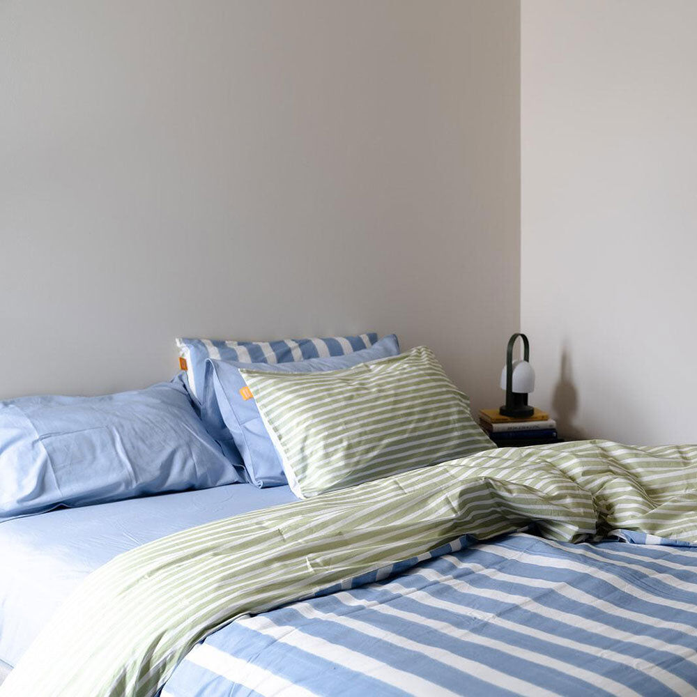 100% Cotton Duvet Quilt Cover Set w/ 2 Pillow Cases in Reversible Blue/Green/White Stripe - Queen