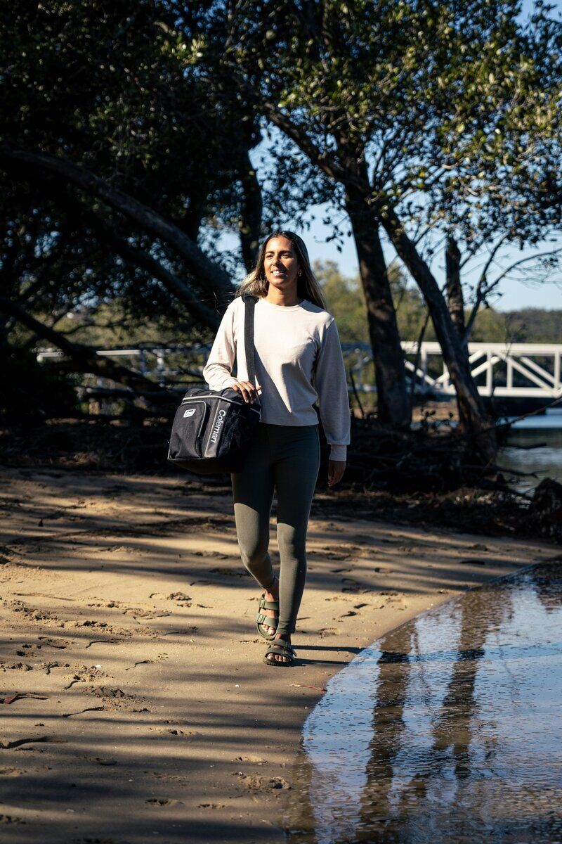 Coleman 30 Can Soft Cooler Insulated Outdoor Camping Picnic Bag in Black 5