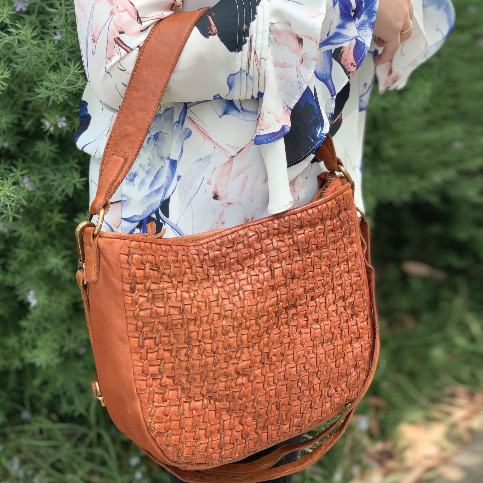 Pierre Cardin Woven Leather Ladies Crossbody Messenger Bag Travel - Cognac 3