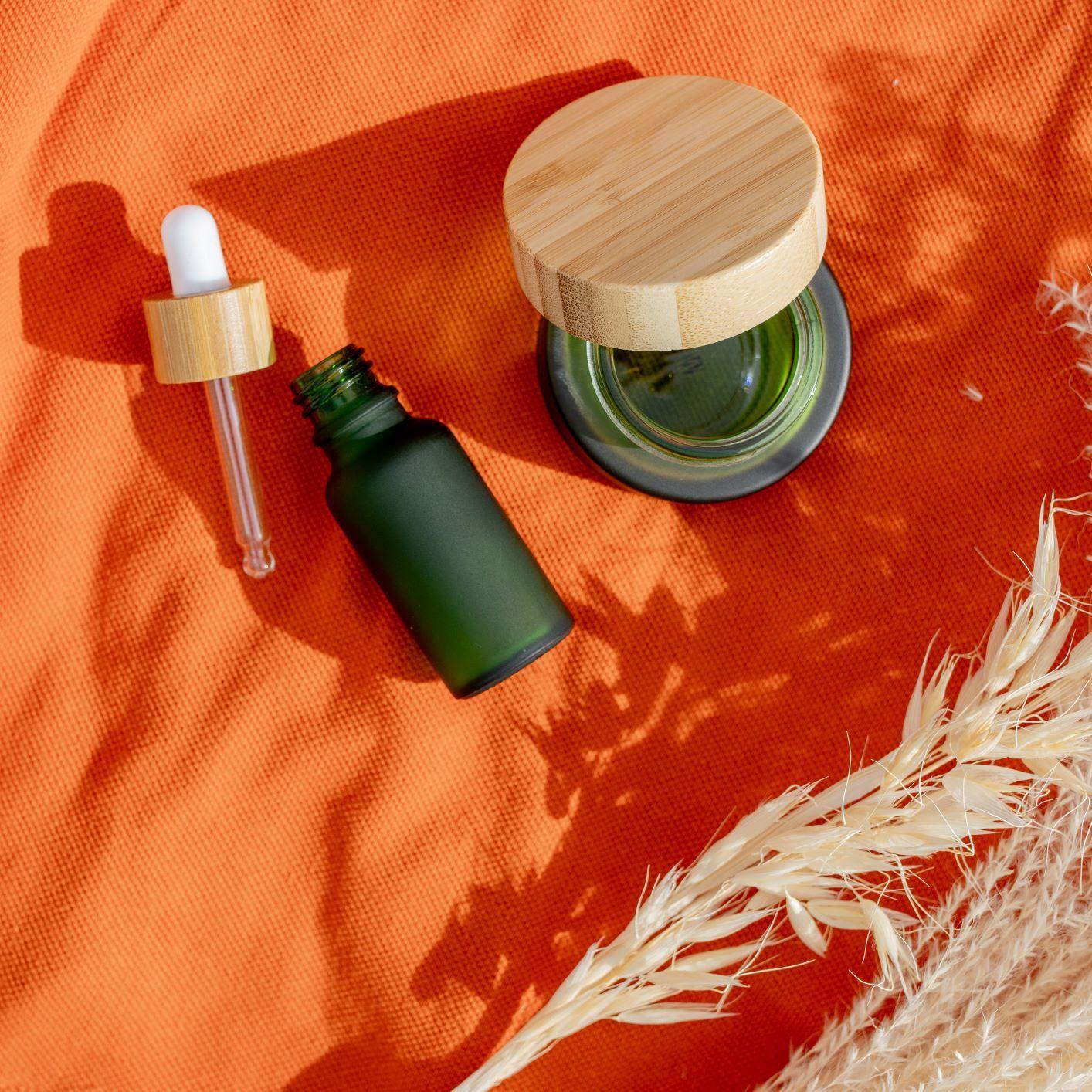 Cosmetic Bamboo Lid Glass Jar & Dropper Set 7