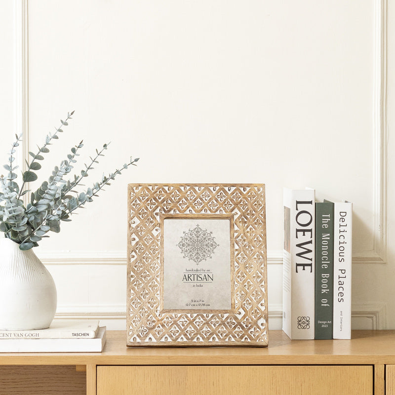 Handcrafted 5x7in 'Diamond Flower' Photoframe 29cm 3