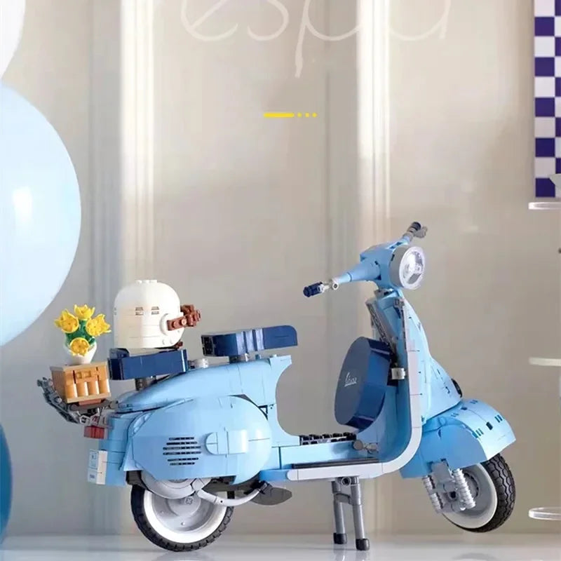 NNEOBA NEW Roman Vespas 125 MOC 10298 Motorcycle City Toys 4