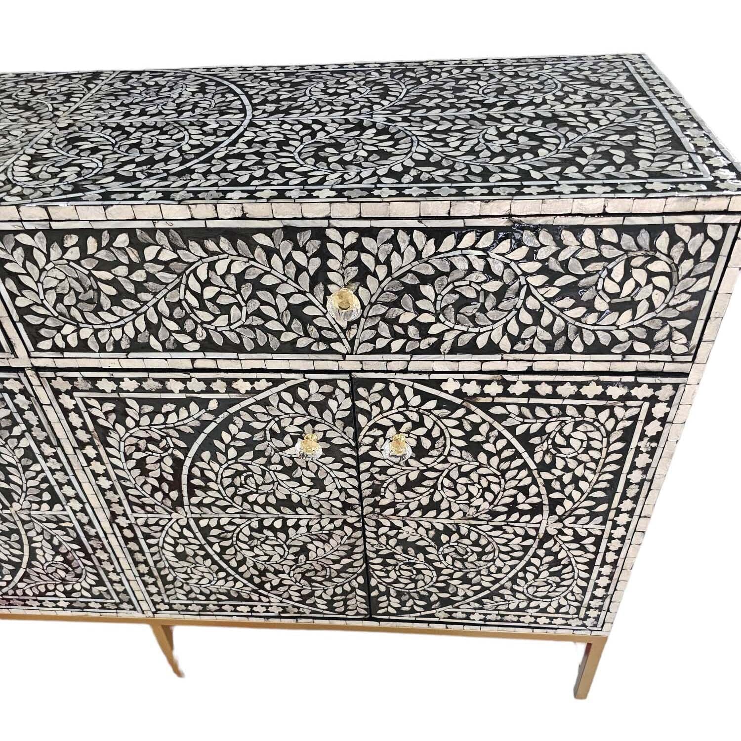 MOTHER OF PEARL GRANDIOSE SIDEBOARD 12