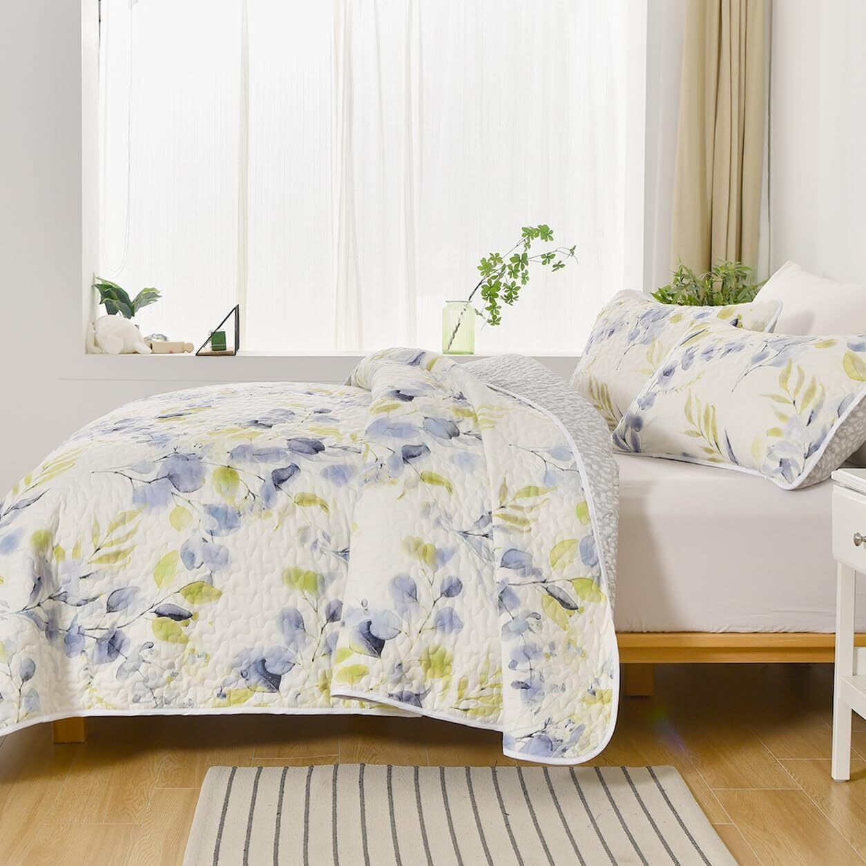 Regal Orchid Bloom 3 Pc Bedspread & Pillow Cover Set 4