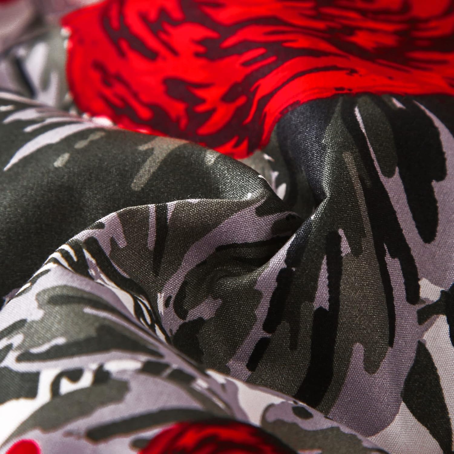 Luxurious rose Soft white 3 Pc Comforter & Pillow Cover Set