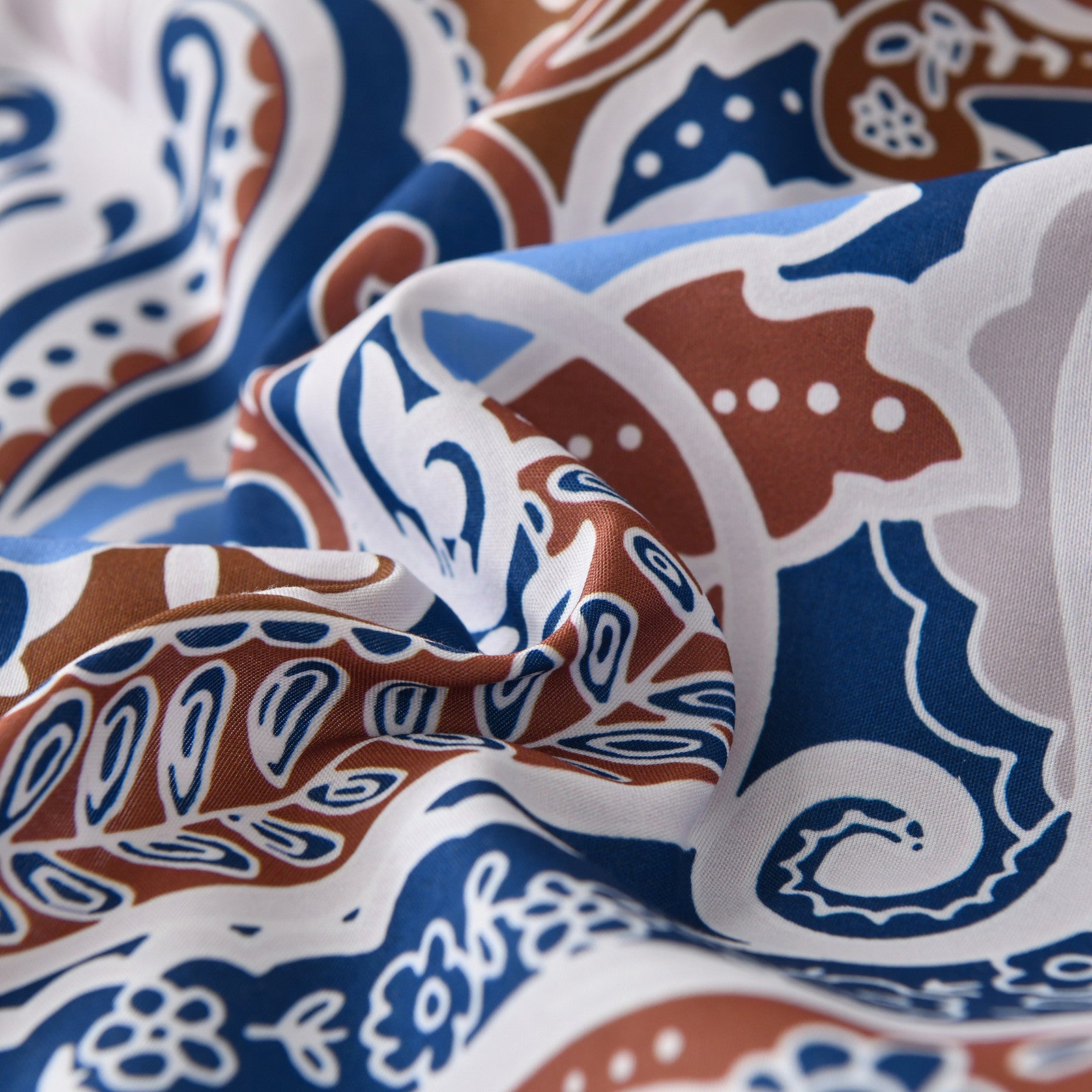 Floral Stripes Comforter Set, King Size, Elegant 3-Piece Bedding with Pillowcases 10