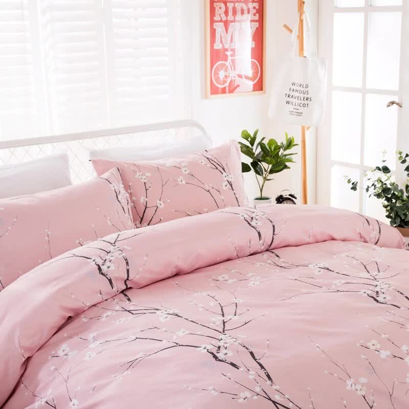 Warm Haven Marbled Bedding – 3‑Piece Comforter & Sham Set