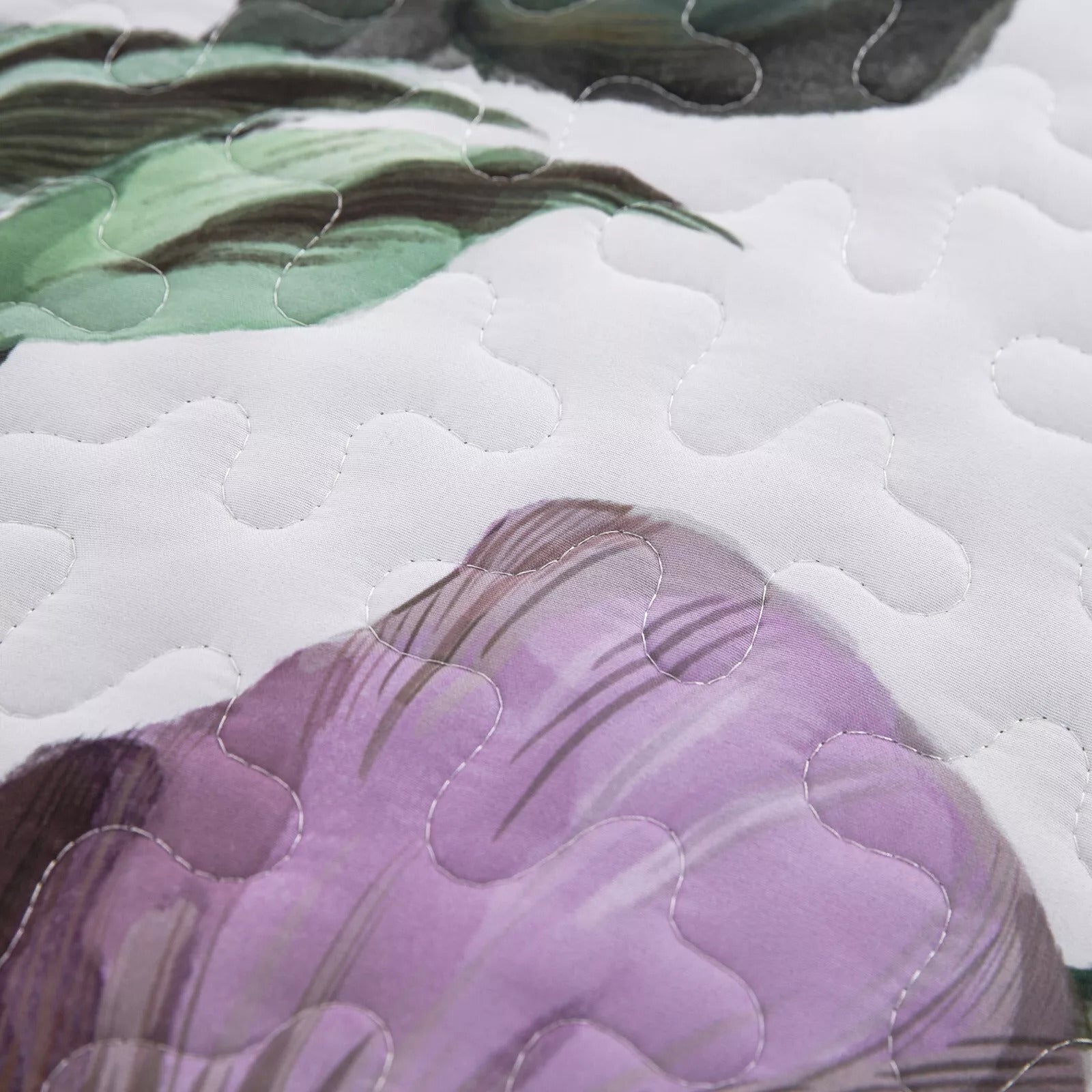 Deluxe Quilted Bedspread and Pillowcases Set: Infuse Your Bedroom with Style - Queen size 5