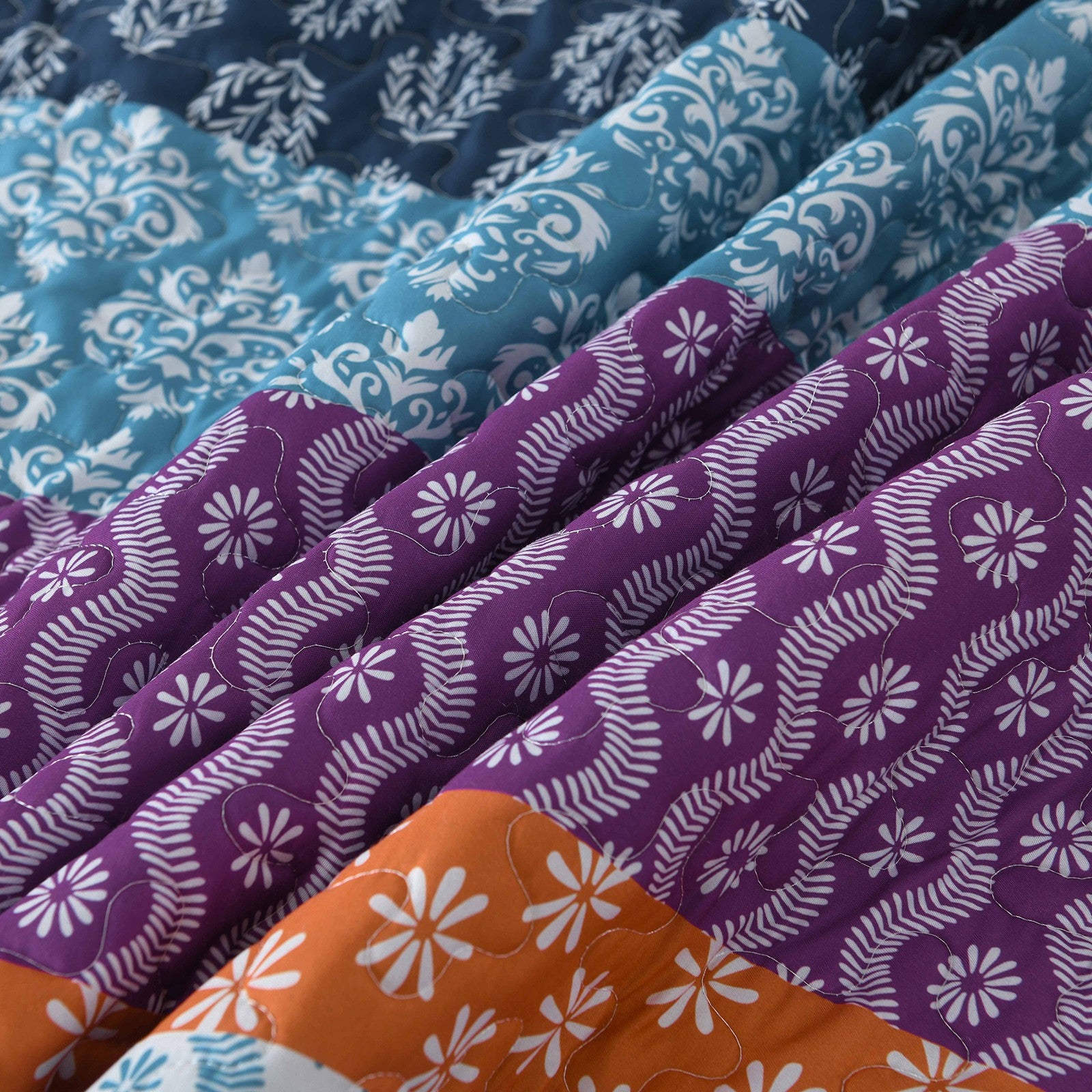 Quirky Quilted coverlet and pillowcovers set: Add Personality to Your Space - Queen size 6