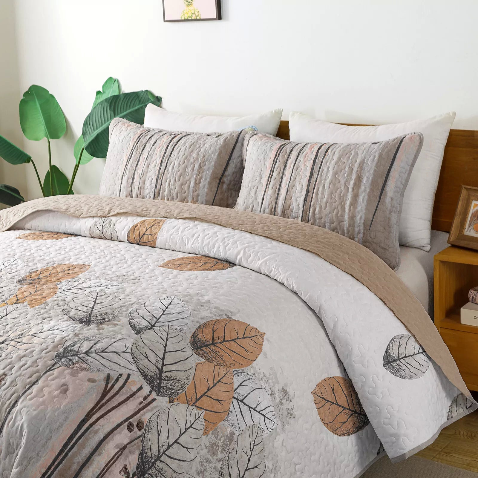 Kaleidoscope Quilted bedspread and pillowcovers set: Vibrant and Fun - Queen size 3