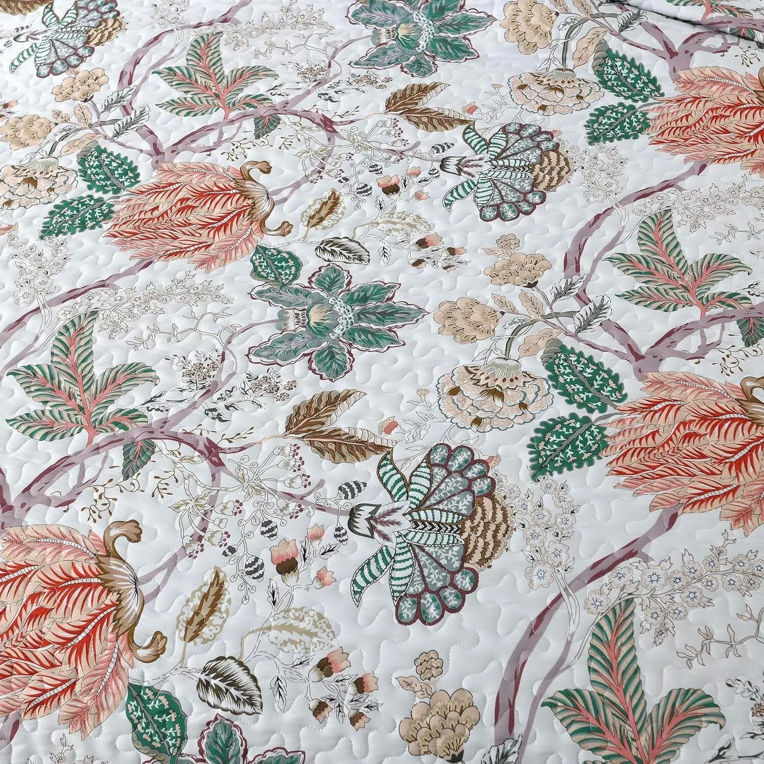 Understated Quilted coverlet and pillowcovers set: Subtle Elegance - Queen size 5