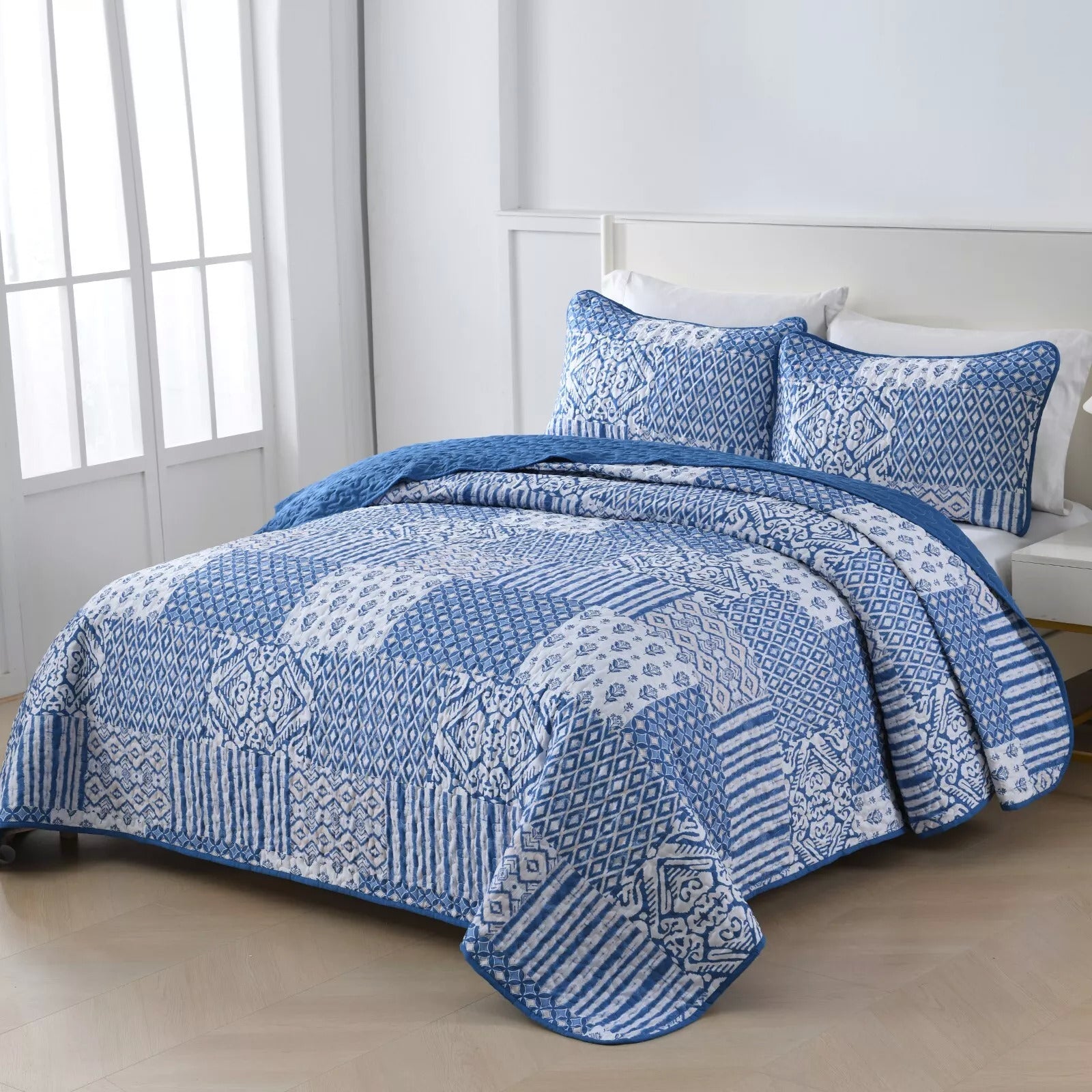Blissful Quilted bedspread and pillowcovers set: Relax in Style - Queen size 6
