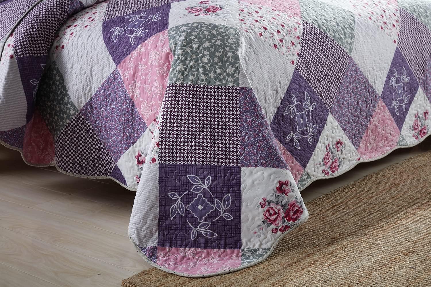 Quaint Quilted bedspread and pillowcovers set: Perfect for a Cozy Retreat - Queen size 5