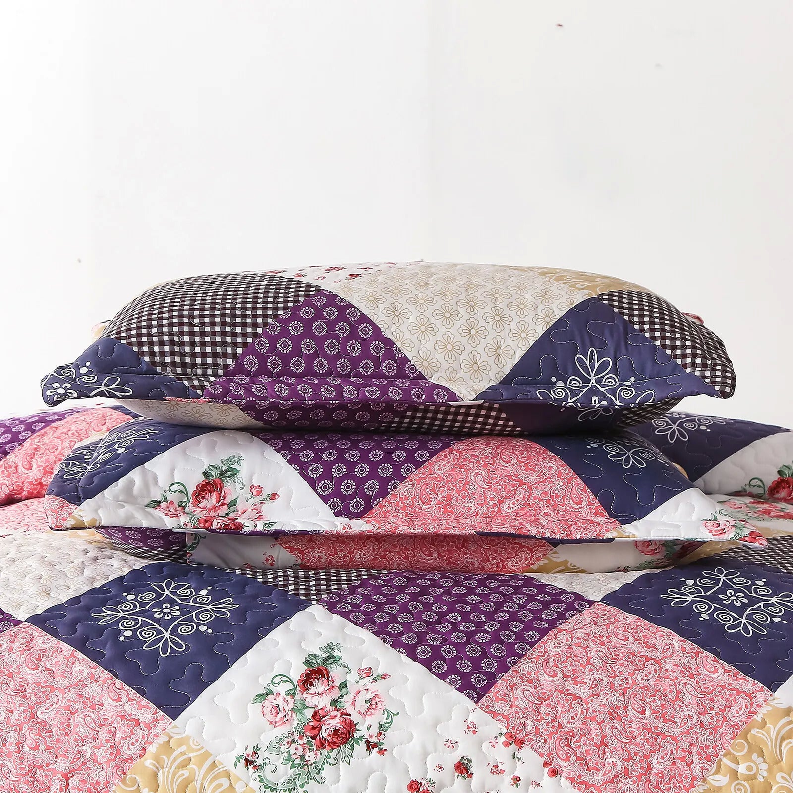 Intricate Quilted coverlet and pillowcovers set: Attention to Detail - Queen size 5