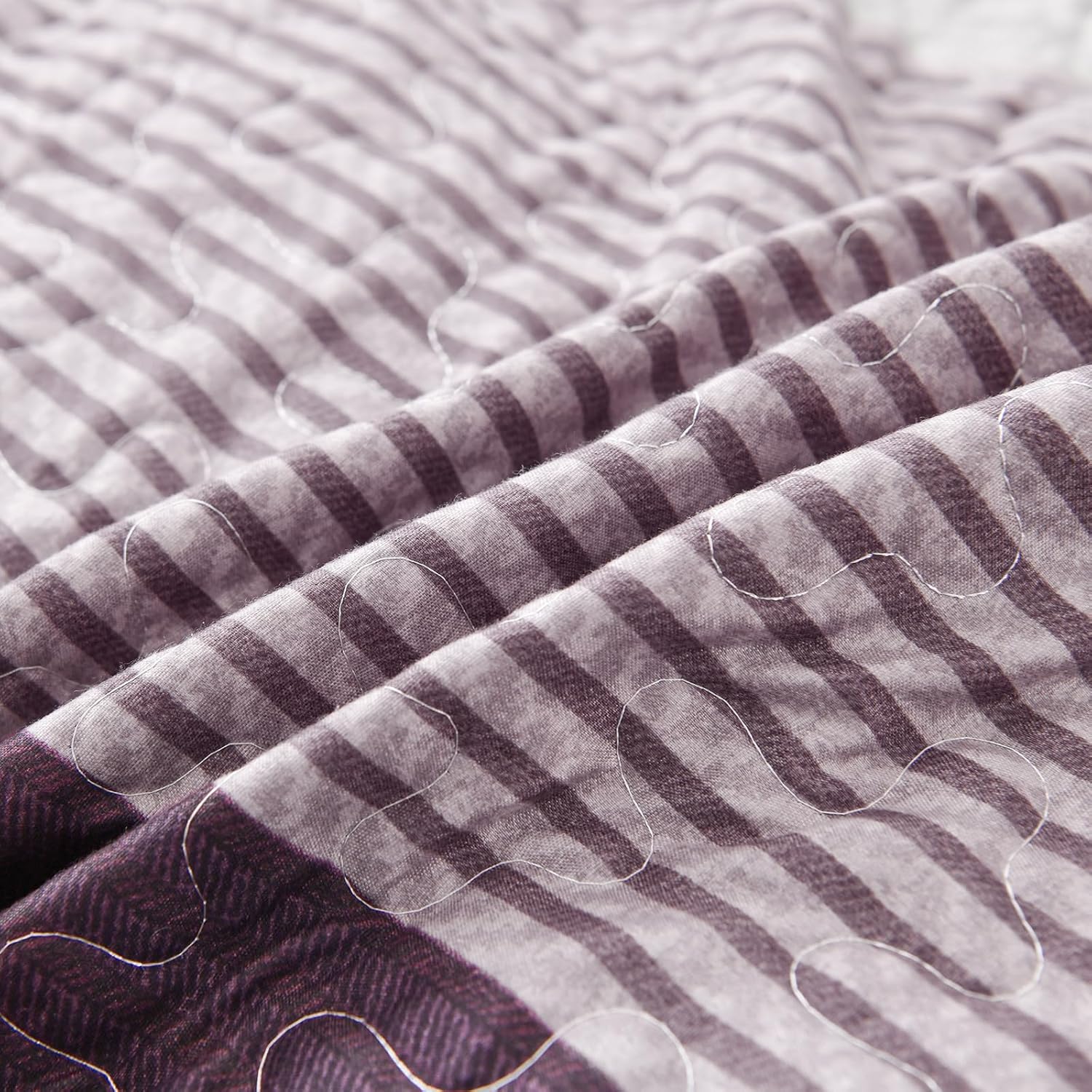 Radiant Quilted coverlet and pillowcovers set: Brighten Any Room - Queen size 6