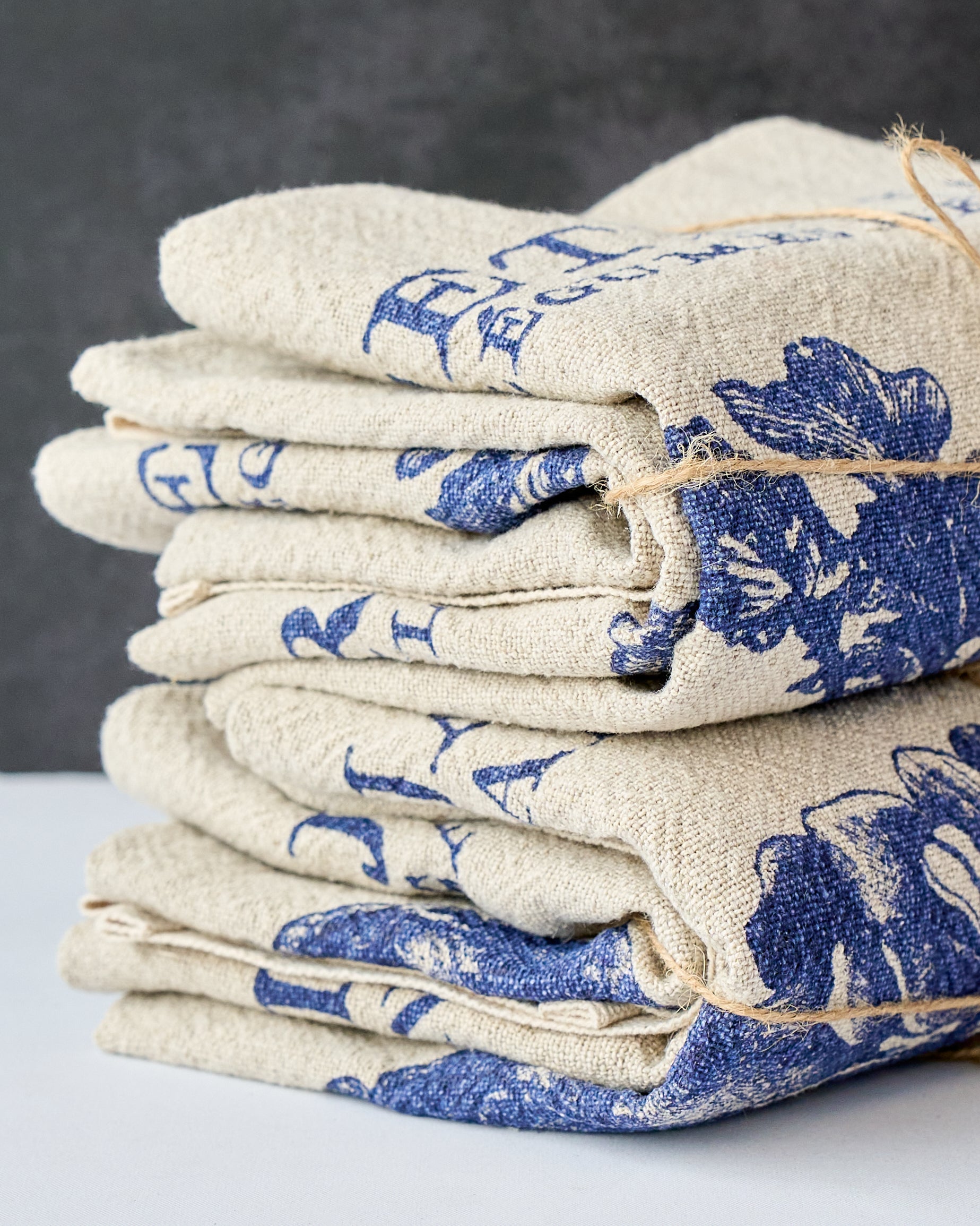 casa-verde-tea-towel-vintage-linen-cott-petit-jardin 3