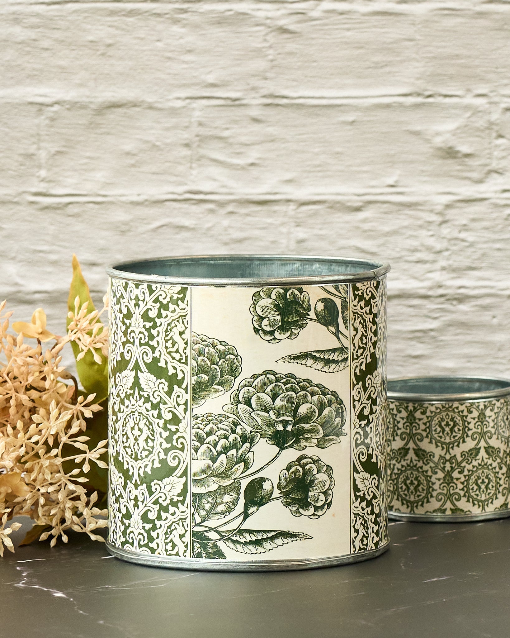 tin-planter-raj-dahlia-set-of-4 3