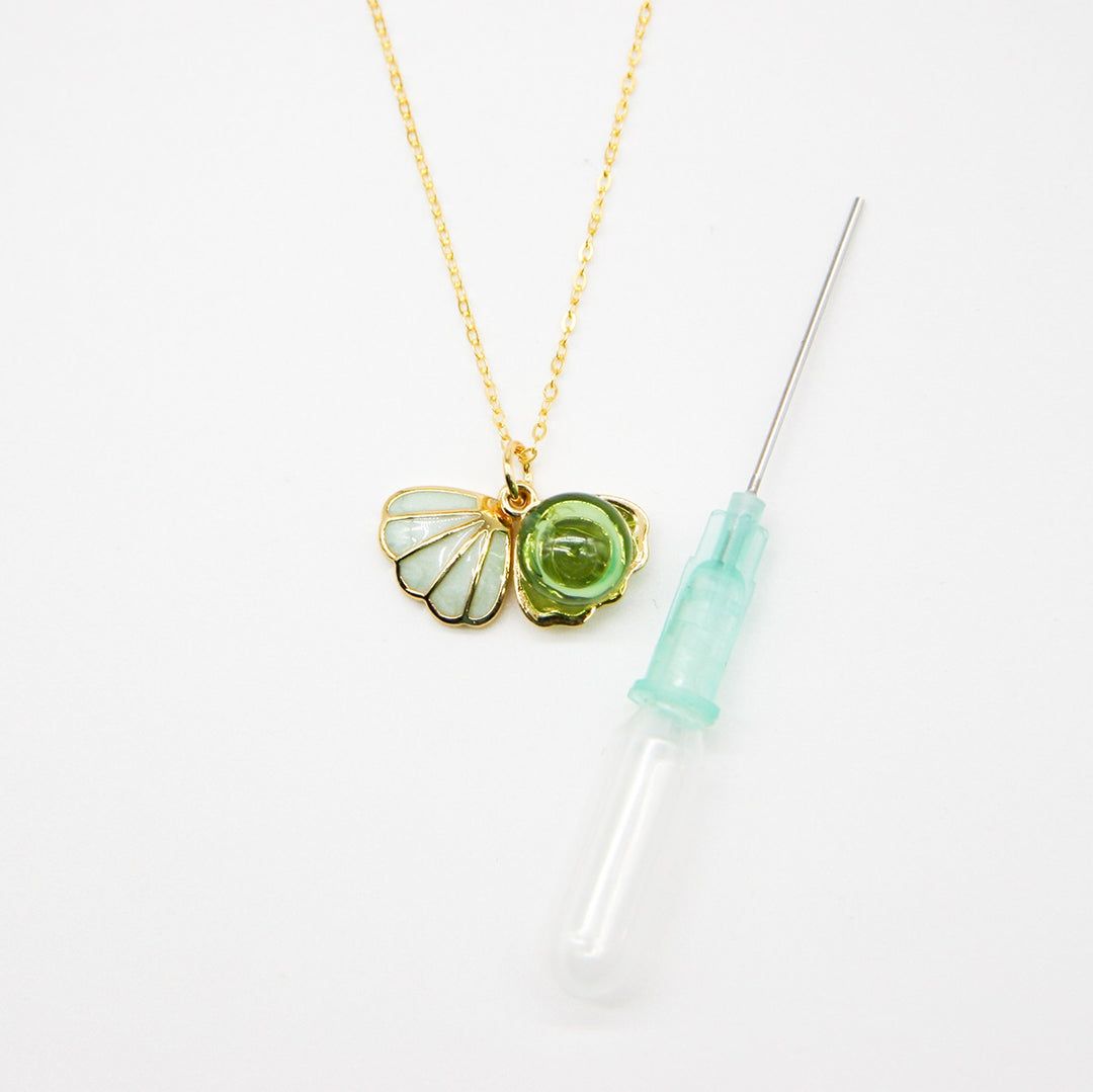 Gift Box - Aroma Necklace 925 Silver, Gold coated - Green Shell Electric Lime (Light Green) + Purify Oil Blend 4