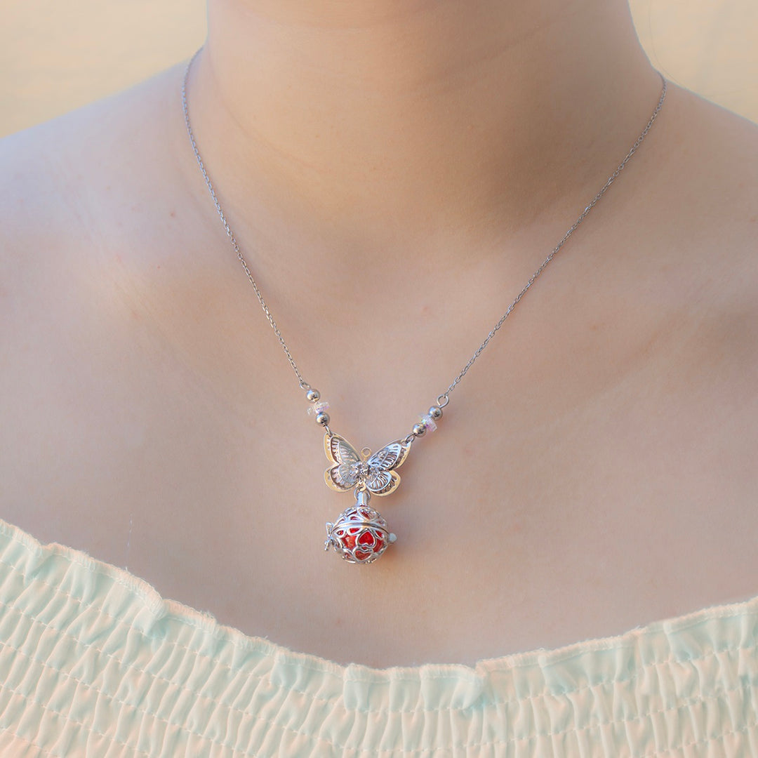 Gift Box - Butterfly White Gold Aroma Necklace + Purify Oil Blend 3