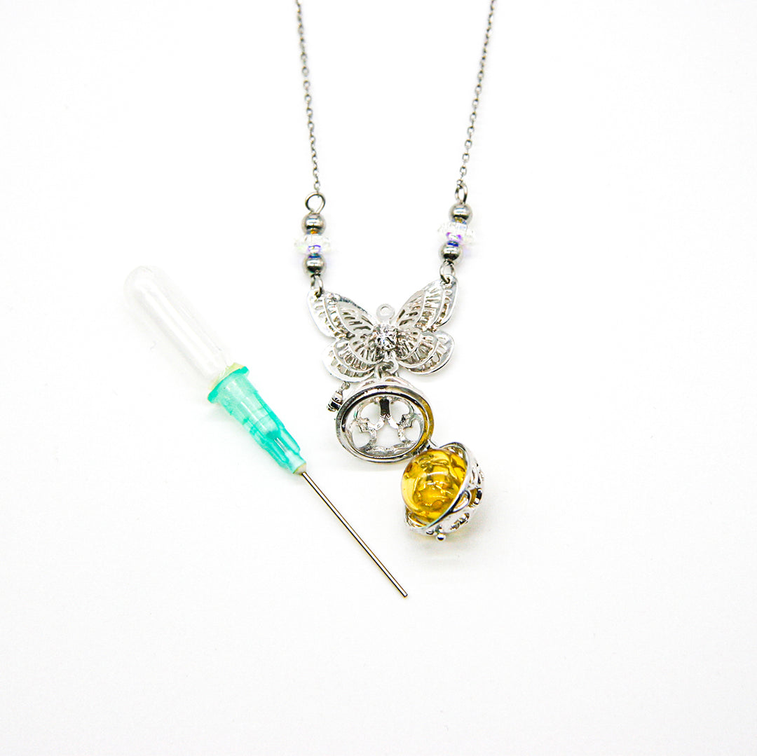 Gift Box - Butterfly White Gold Aroma Necklace + Purify Oil Blend 5
