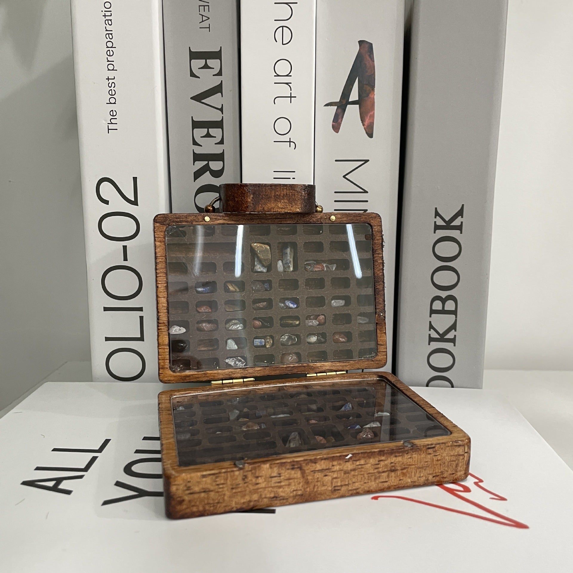 Brown Vintage Wooden Display Box – Glass Lid Organizer for Rocks, Jewelry, and Collectibles