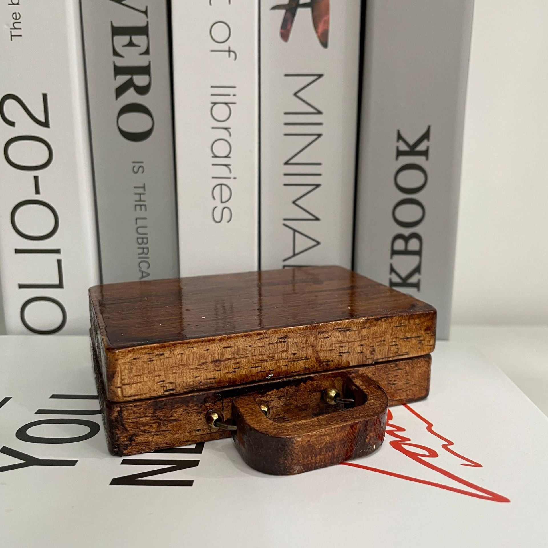 Brown Vintage Wooden Display Box – Glass Lid Organizer for Rocks, Jewelry, and Collectibles 4