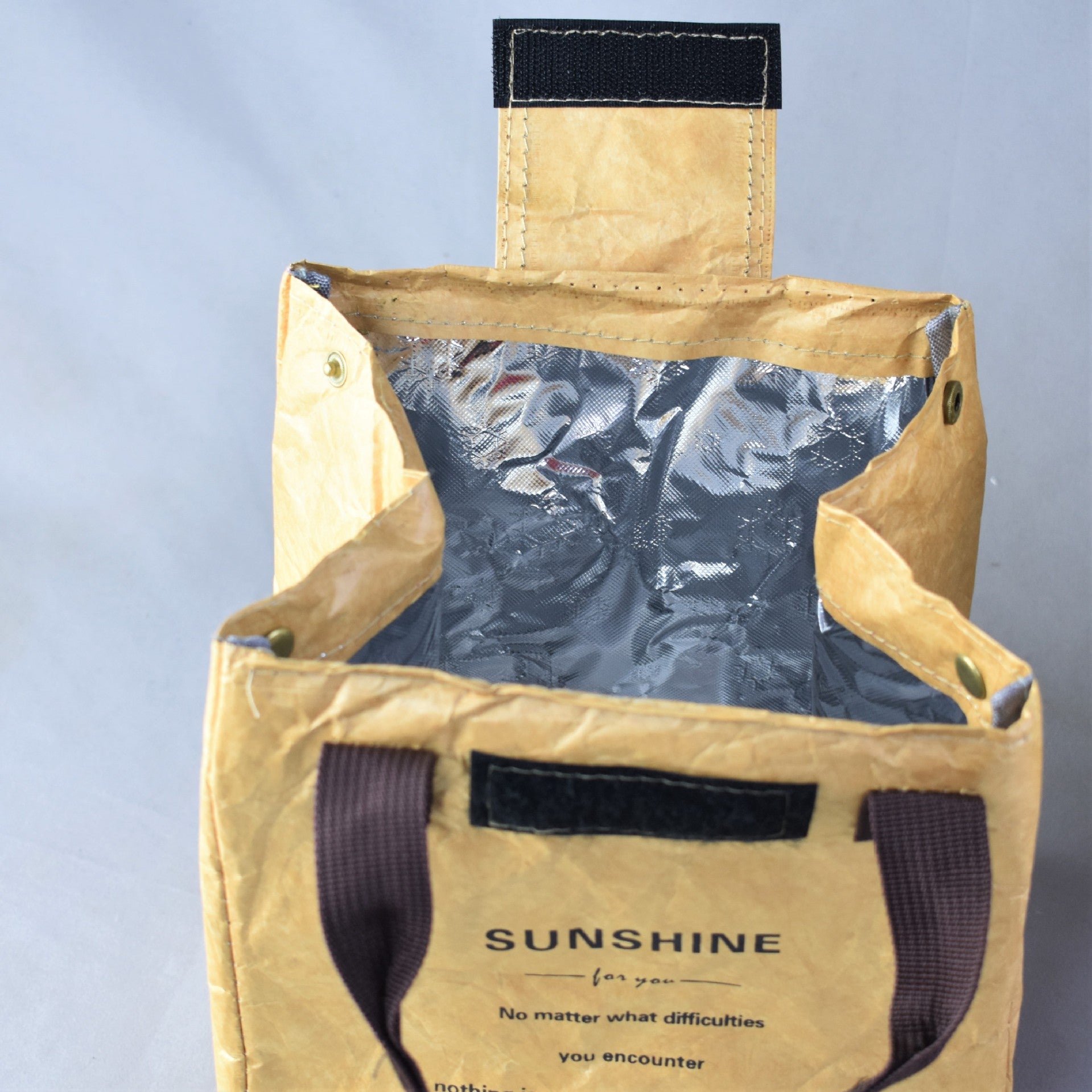 Grey Eco-Friendly Insulated Lunch Bag with Handle - Durable and Reusable 3