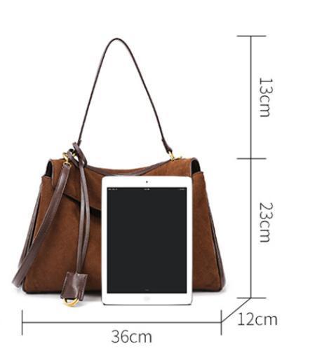 Elegant Black Leather Handbag with Gold Accents - Versatile Shoulder and Hand Carry 5
