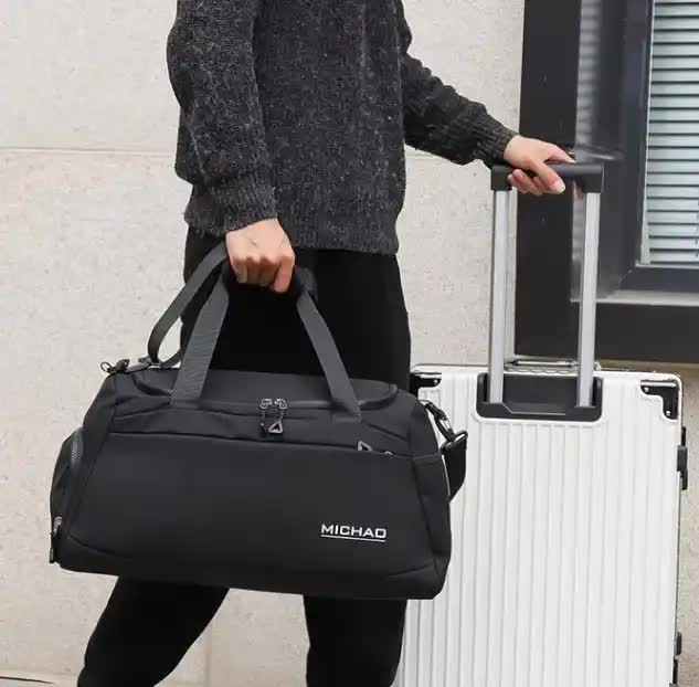 Green Large Capacity Gym Bag with Wet and Dry Separation – Multifunctional Travel, Sports, and Swimming Bag for Men and Women 5