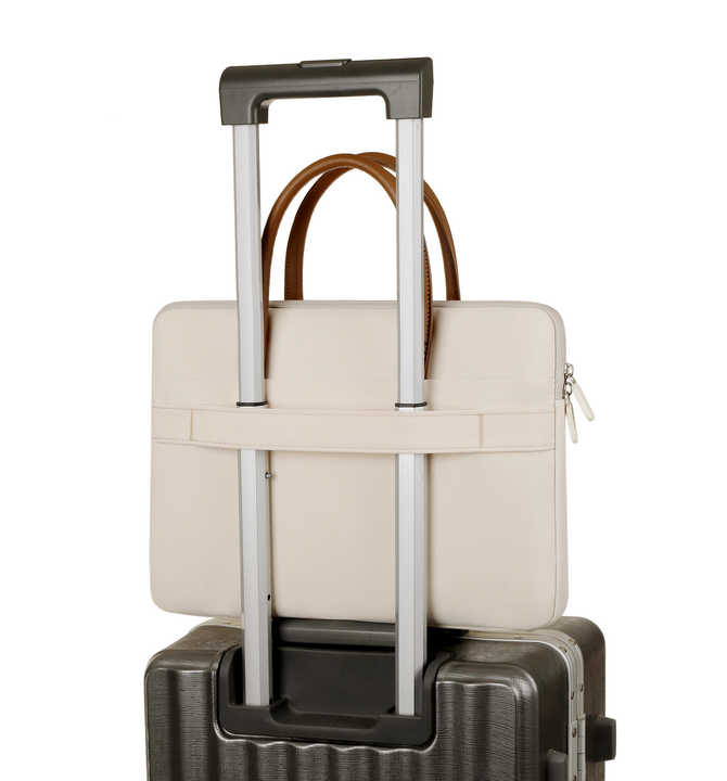 Green Simple & Stylish Laptop Bag - Elegant Notebook Carrier for Students, Professionals, and Gift Purposes 5