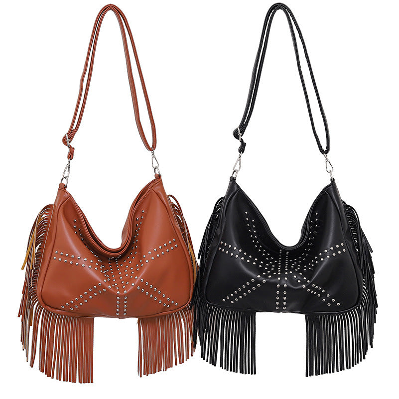 Black Trendy Rivet Fringe Shoulder Bag – Large Capacity Soft Leather Handbag for Women, Perfect for Travel and Leisure 3