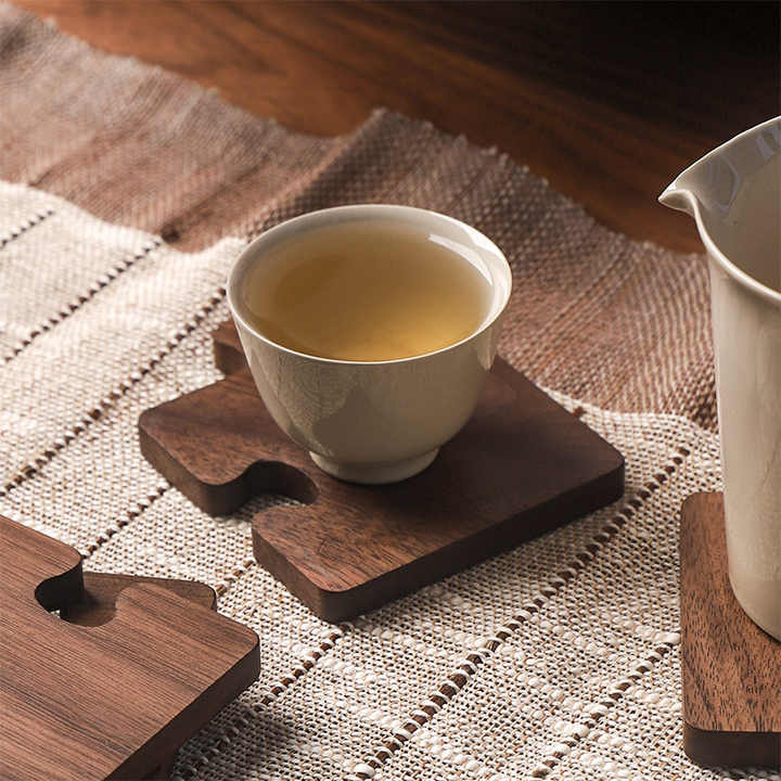 Wood Color Natural Black Walnut Wooden Coasters, Heat-Resistant Tea Cup Pads, Puzzle-Shaped Drink Mats, Eco-Friendly Tea Accessories Set 4