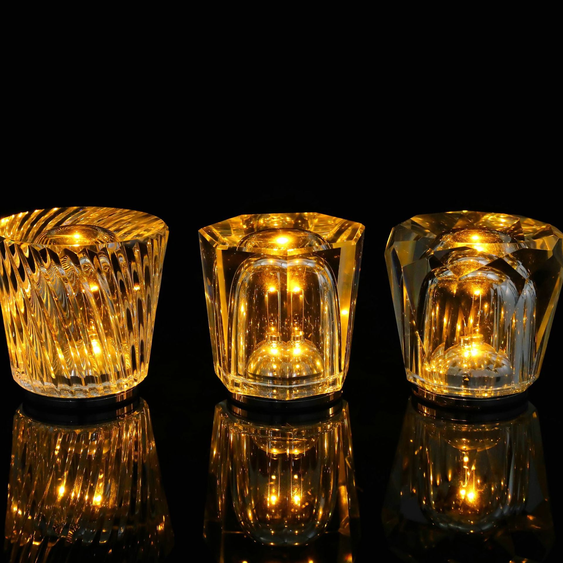 Crystal LED Table Lamp with Starburst Effect, Rechargeable and Portable Design,Type A 90mm (H) × 82mm (W) 3