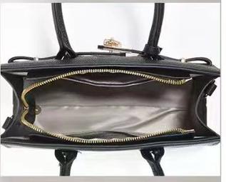 Black Elegant PU Leather Handbag with Lock Decoration - Structured Tote Bag for Women 3