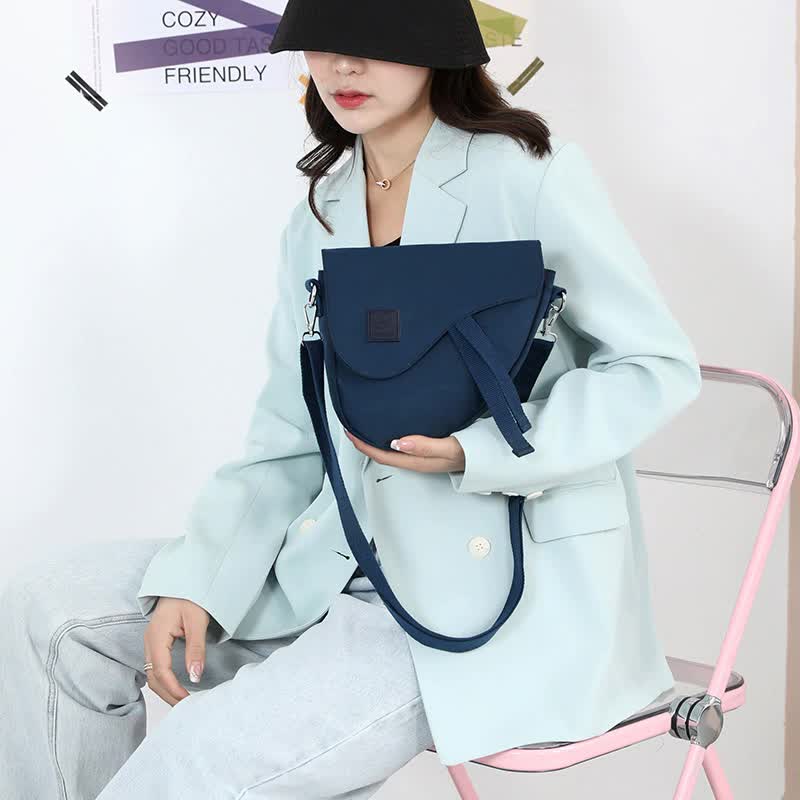 Blue Compact Nylon Crossbody Shoulder Bag - Stylish and Lightweight Sling Purse 3