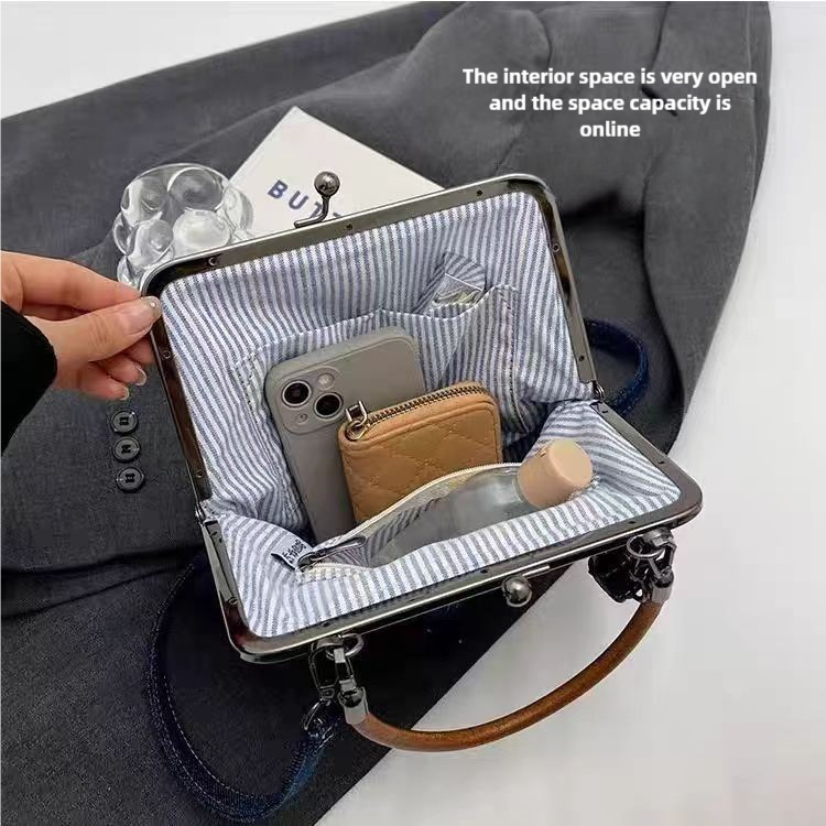 Blue Handmade Denim Patchwork Small Crossbody Bag – Women’s Shoulder & Handbag with Vintage Style 4