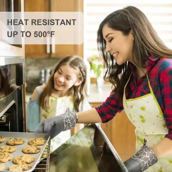 Grey 6-Piece Set Silicone Oven Mitts & Pot Holders Set - Heat-Resistant, Non-Slip, Comfortable, and Stylish Kitchen Essentials for Cooking & Baking 3