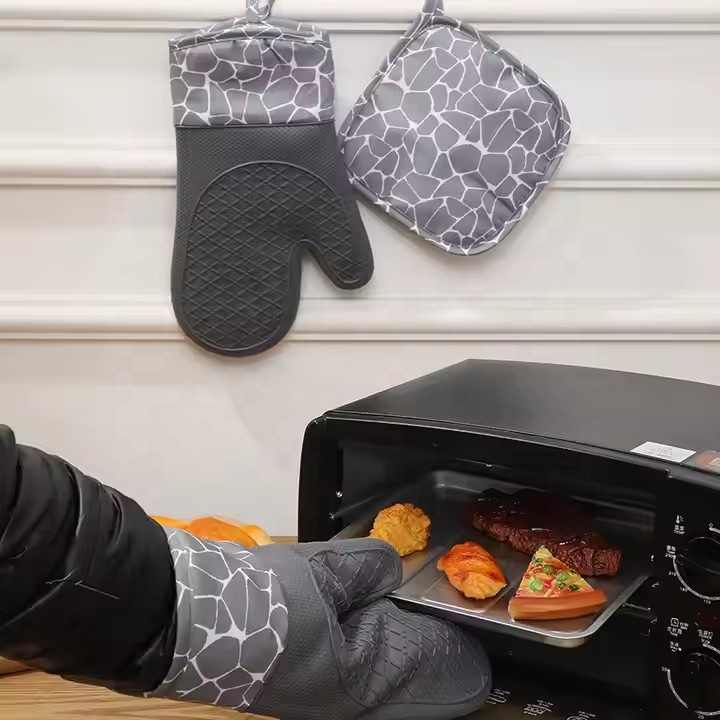 Grey 6-Piece Set Silicone Oven Mitts & Pot Holders Set - Heat-Resistant, Non-Slip, Comfortable, and Stylish Kitchen Essentials for Cooking & Baking 5