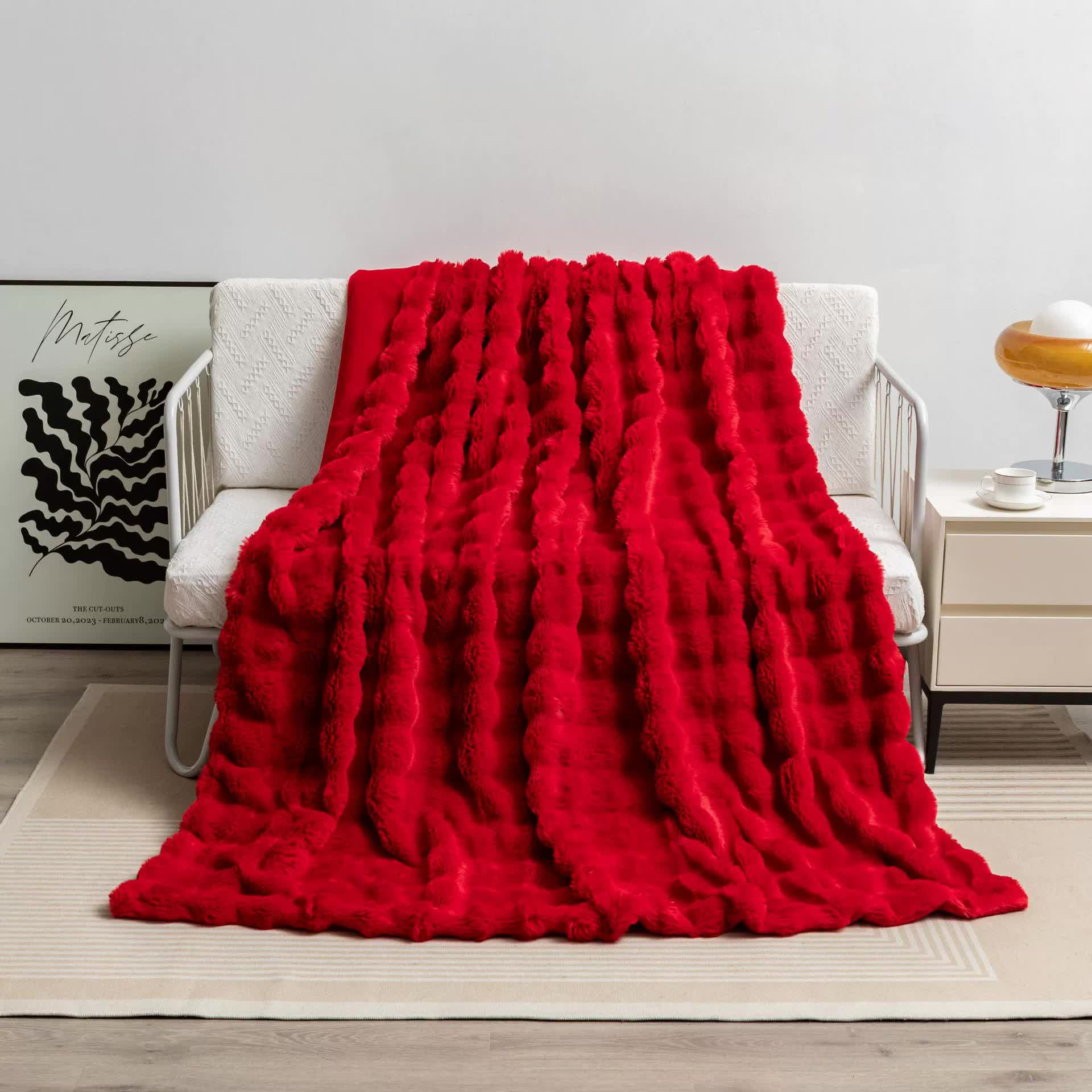 Red 100*160cm Plush Toscana  Throw Blanket - Soft Flannel Fleece for All Seasons, Perfect for Couch & Bed
