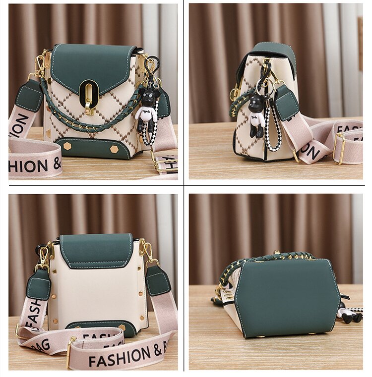 White Stylish Korean Minimalist Crossbody Bag - Elegant Small Square Shoulder Bag with Phone Pocket 5