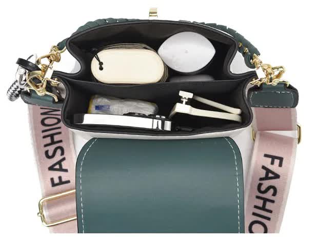 White Stylish Korean Minimalist Crossbody Bag - Elegant Small Square Shoulder Bag with Phone Pocket 7