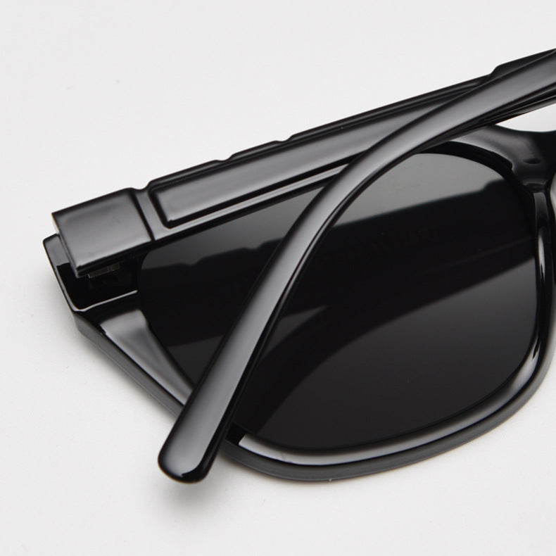 Bright Black Whole Tea Retro Small Frame Sunglasses - Black - UV Protection 4