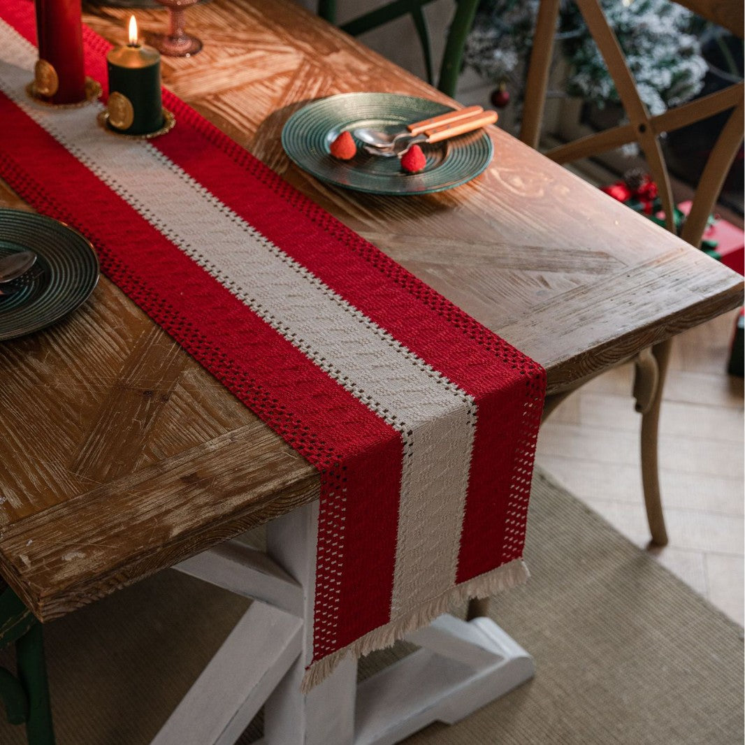 Red-white Vintage-Inspired Chinese Table Runner with Retro Ambiance - 30x200cm New Style Tea Flag for TV Cabinet and Festival Decor