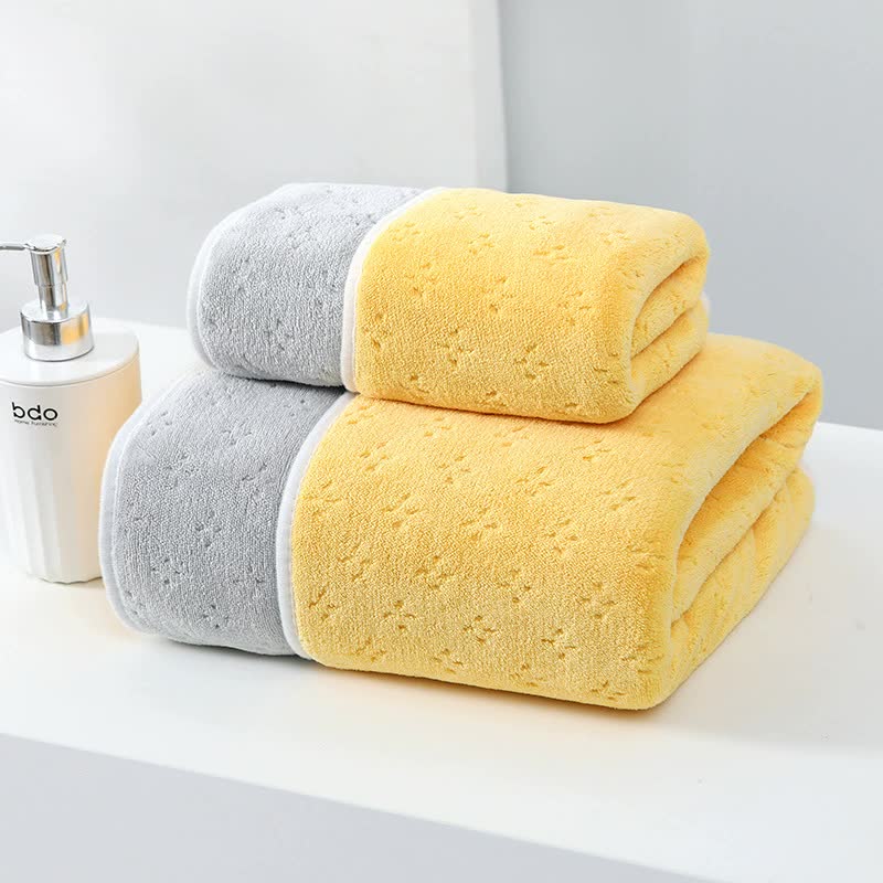 Yellow-gray Oversized Double-Sided Coral Fleece Bath Towel | Soft and Absorbent, Thick & Warm, 70x140cm 4