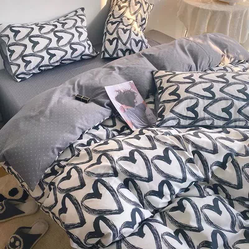 Love patternt Three-Piece Bedding Set - Comfortable Polyester with Adjustable Corner Straps (Quilt Cover 173*230CM + Pillowcase 51*76CM*2) 4