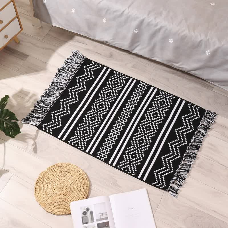 Handwoven Cotton Tassel Floor Rug for Bedroom or Living Room|Soft, Modern Geometric Design,60x90cm