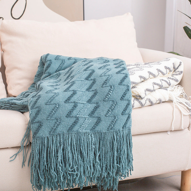 130*180CM White And Grey Modern Knitted Throw Blanket with Tassels - Soft & Lightweight for Sofa, Bed, and Office 4