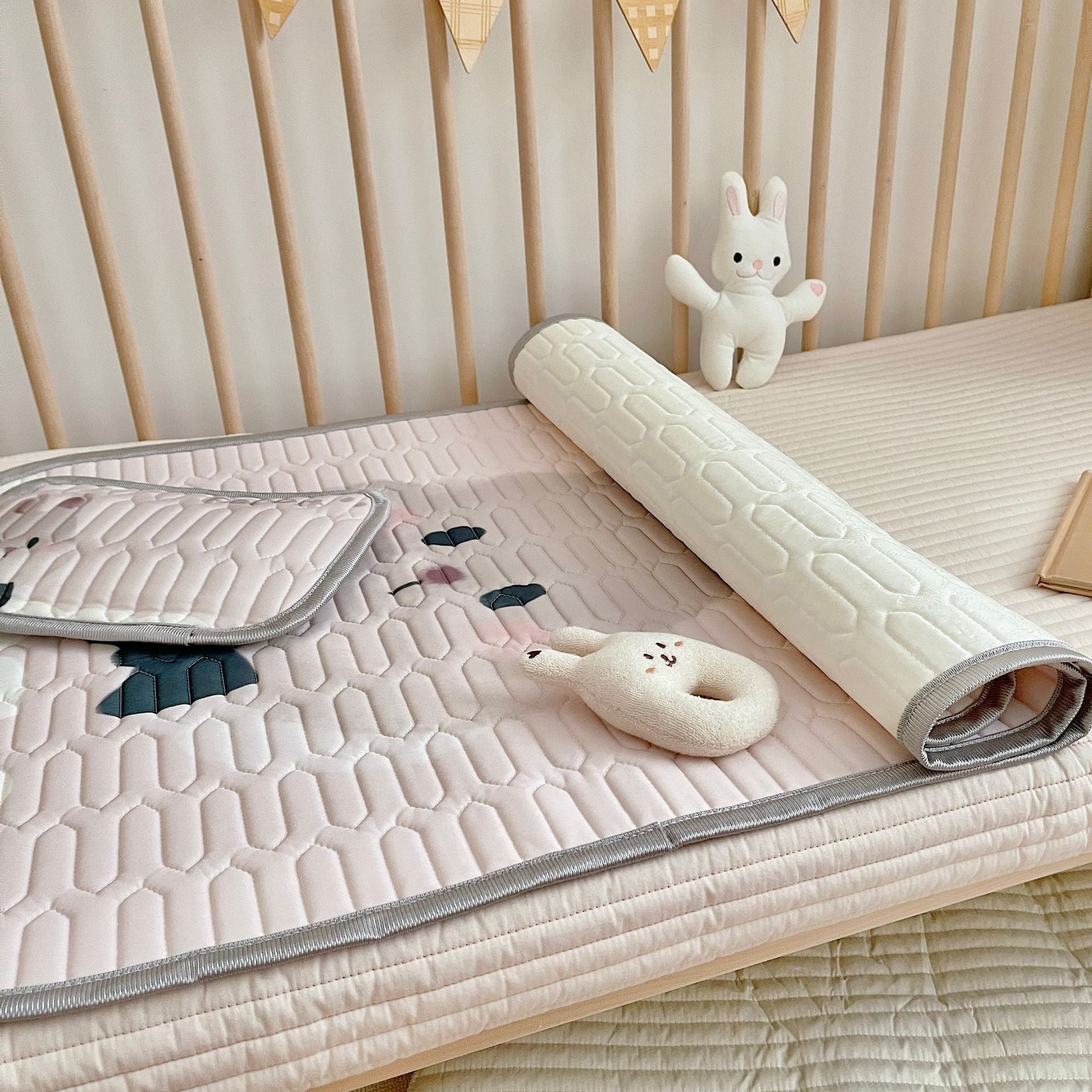 Donuts Pattern 2 Piece Set Kids Cooling Pad Set - 60x120cm Cartoon Latex Mattress Protector,  Pillow 6