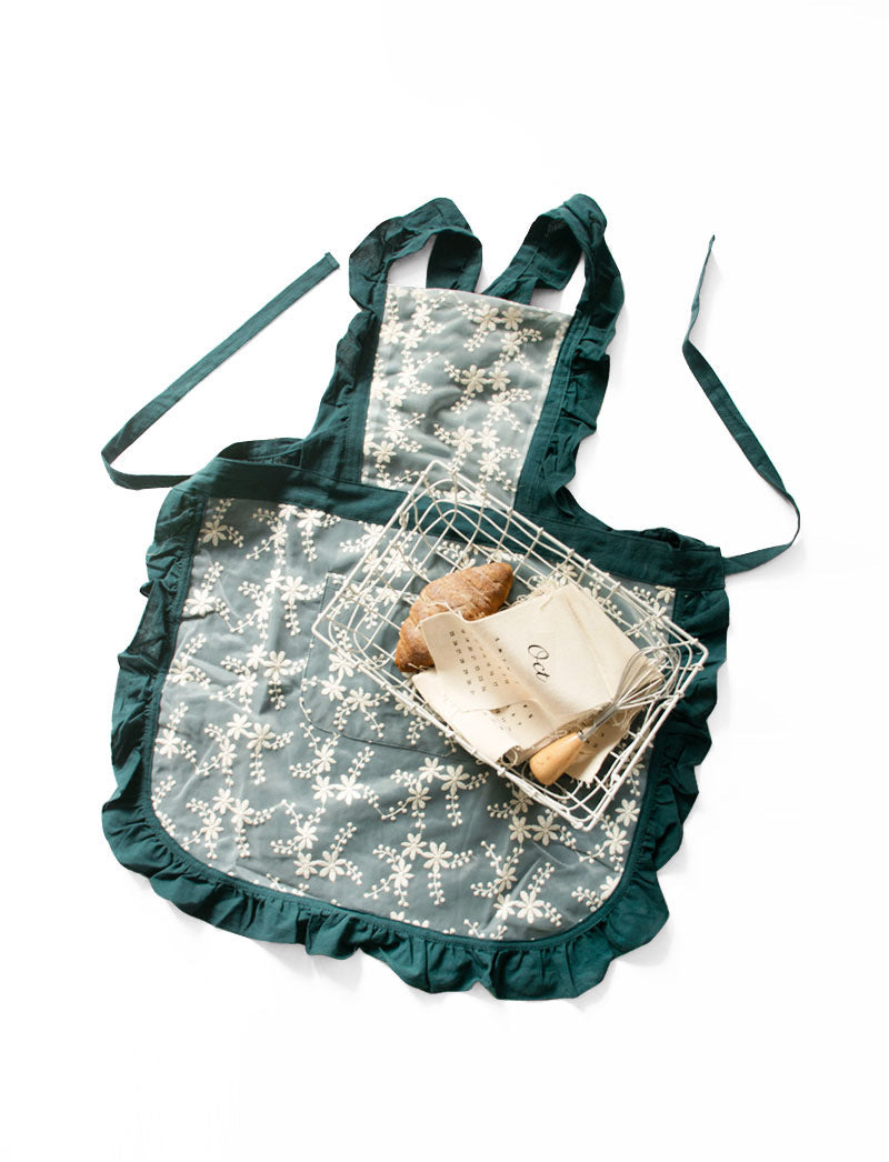 Green Ruffled Kitchen Apron with Floral Lace - Comfortable Baking & Crafting Apron 6