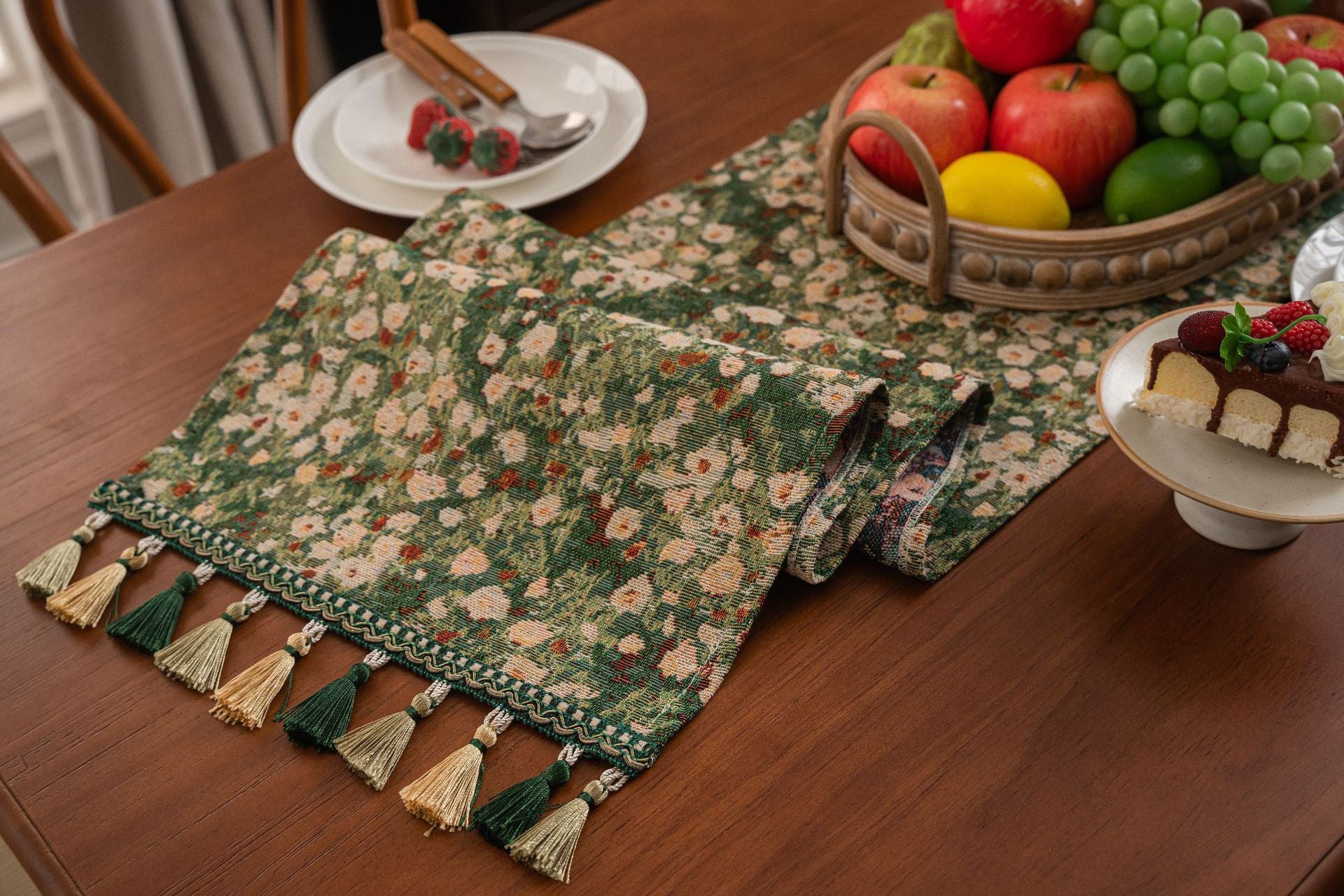 2 pcs Floral Table Runner with Tassels - Jacquard Green Farmhouse Style (33x140cm)